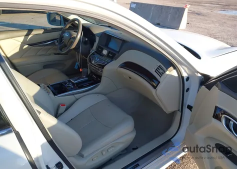 2011 Infiniti M37 z USA, uszkodzony, nr VIN JN1BY1AP5BM323526